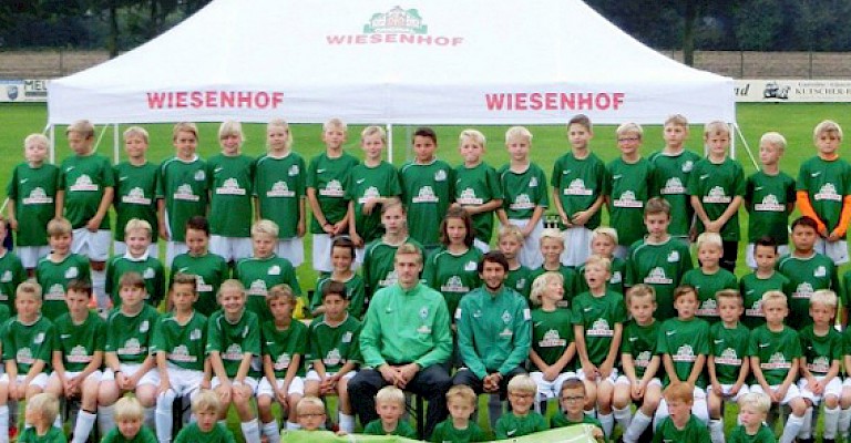 Die WIESENHOF Fußballschule in Visbek mit prominenten Gästen