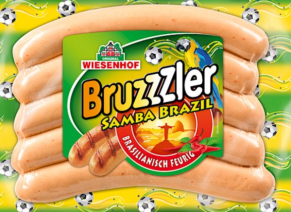 Bald geht’s um die Wurst! Da darf der brasilianische Bruzzzler zur Fußball-WM natürlich nicht fehlen.