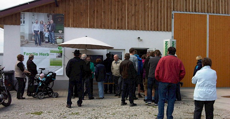 Landwirtschaftliche Erlebnisreise in Sielenbach: WIESENHOF mit dabei