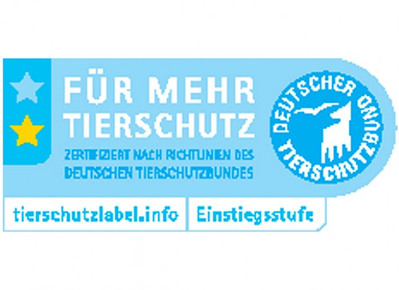 Das Tierschutzlabel des Deutschen Tierschutzbundes weist auf tierfreundlich produziertes Geflügel- bzw. Schweinefleisch hin.