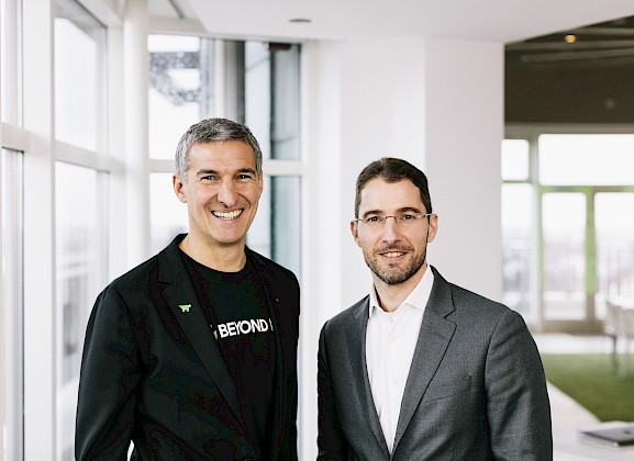 Seth Goldman, Executive Chairman von Beyond Meat (links), und Marcus Keitzer, PHW-Vorstand für alternative Proteinquellen (Foto: © Jakob Börner)